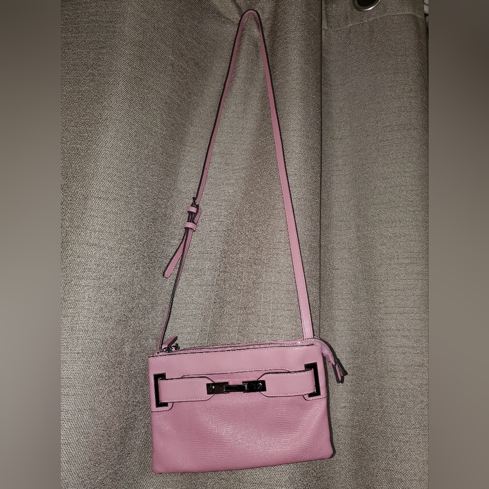 Jennifer Lopez pink crossbody side satchel purse metal accent 3 compartments